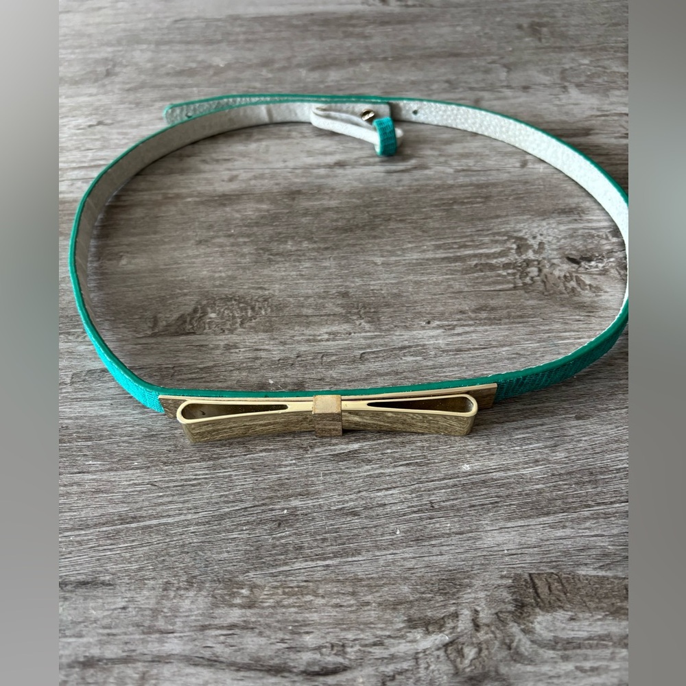 White House Black Market Belt Green Gold Bow Genuine Leather Women S Office Glam